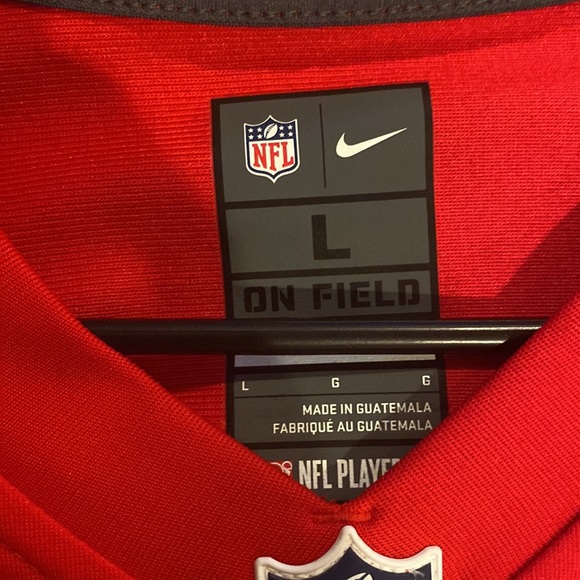 Patrick Mahomes jersey - Picture 4 of 7